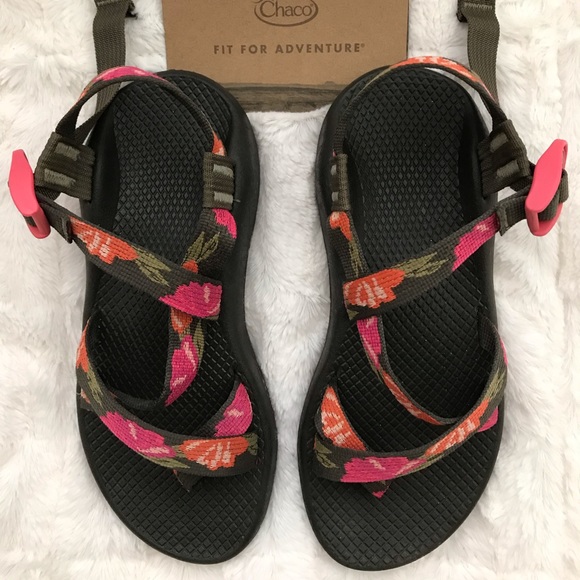 flower chacos